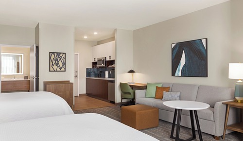 Studio Suite, 2 Queen Beds, Roll-in Shower, Kitchen (Mobility)