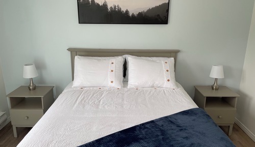 Room, 1 Queen Bed, Partial Ocean View
