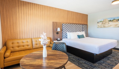 King Studio Signature Suite