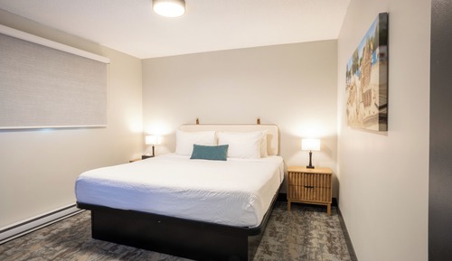 One-Bedroom Family Suite
