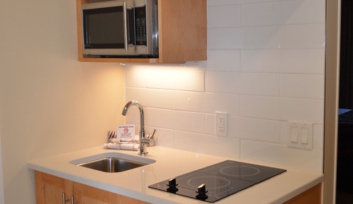 Classic Room, 2 Queen Kitchenette, Lakeview - No Pets