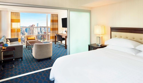 Club Room, Multiple Beds (Bedroom 1: 1 King.  Bedroom 2: 1 King)
