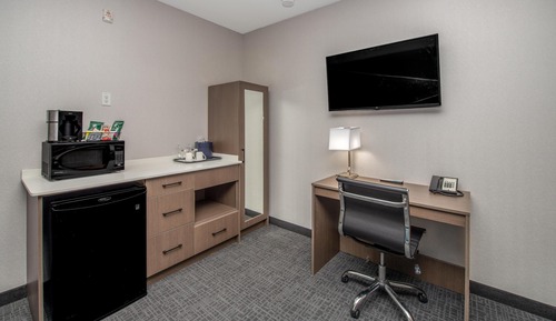 Premium Room, 1 King Bed (Coast King with Sofa Bed)