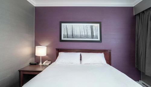Standard Room, 1 Queen Bed