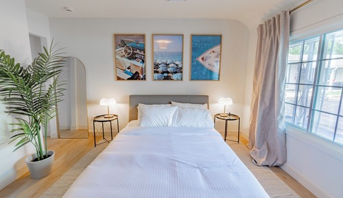 Comfort Single Room, Private Pool, Lake View