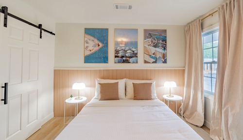 Comfort Single Room, Private Pool, Lake View