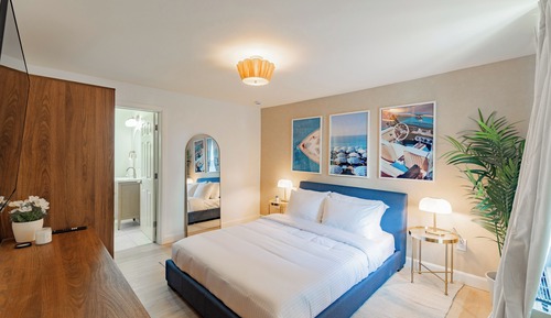 Comfort Single Room, Private Pool, Lake View