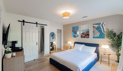 Comfort Single Room, Private Pool, Lake View