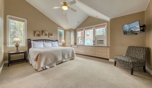 Premium Townhome, 4 Bedrooms (201 Phase 1)