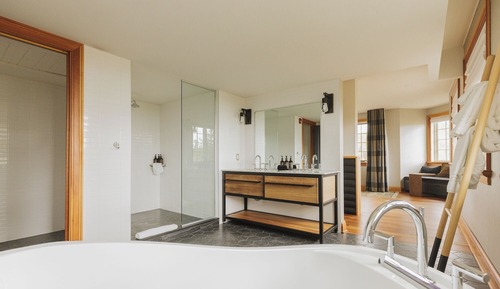 Signature Room, 1 King Bed, Park View