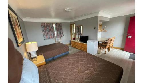 2 Double Beds Non-Smoking