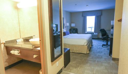 King Room with Spa Bath