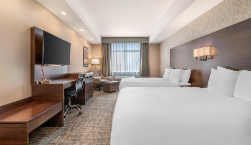 Queen Room with Two Queen Beds and Walk-In Shower - Non-Smoking