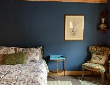 Double Room with Shared Bathroom