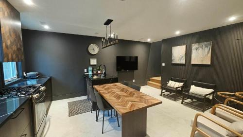 Two-Bedroom Deluxe Apartment