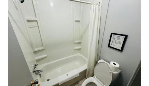 1 Queen Beds Non-Smoking