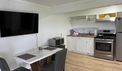 Deluxe King Suite