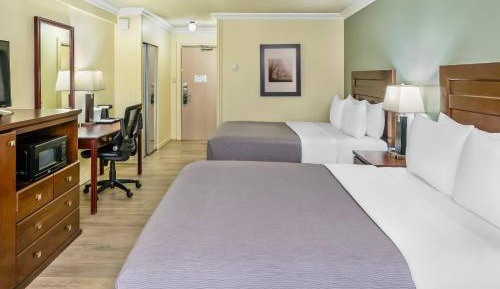 Queen Room with Two Queen Beds - Non-Smoking