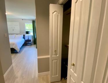 Queen Room with Shared Bathroom