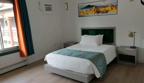 Deluxe Double Studio