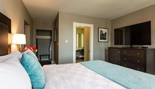 King Suite with Balcony