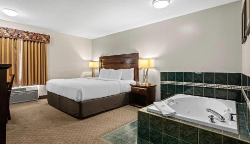 King Room with Spa Bath