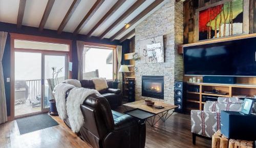 Three-Bedroom Townhouse