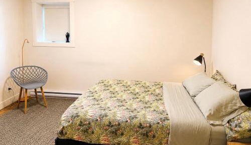 Standard Queen Room