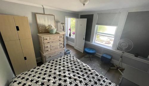 Queen Room with Shared Bathroom