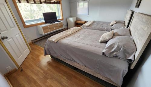 Quadruple Room with Mountain View