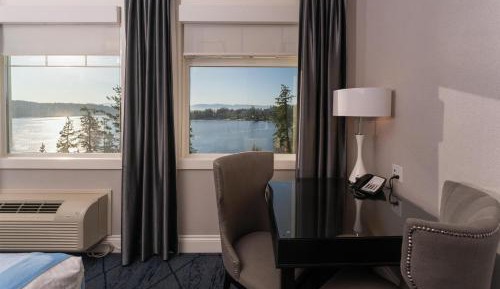 Queen Room with Two Queen Beds and Partial Ocean View - 5th Floor/Non-Smoking
