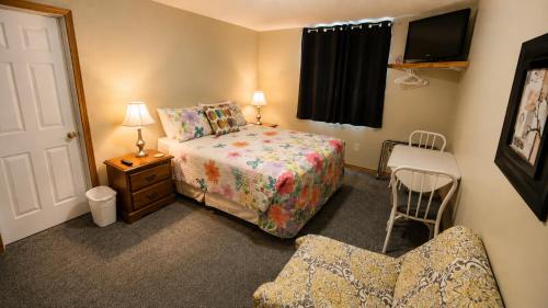 Queen Room