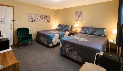 Deluxe Family Room