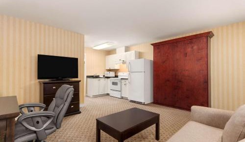 Queen  Suite, Non-Smoking