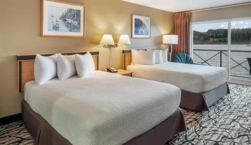 Queen Room with Two Queen Beds - Non-Smoking