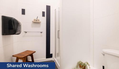 Twin Room with shared Washroom