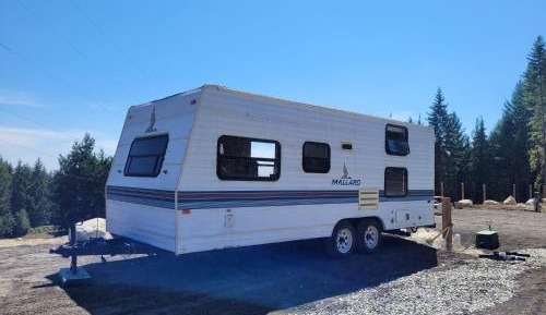 Cozy RV with ocean view