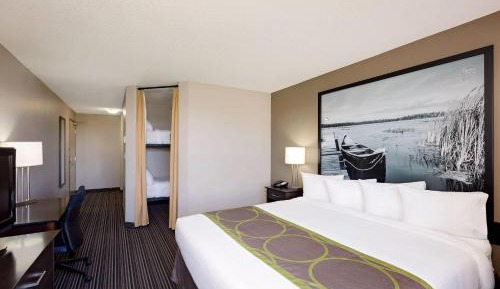 Superior King Suite - Non-Smoking