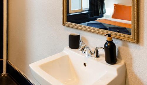Double Room with shared Washroom