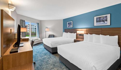 Queen Room with Two Queen Beds - Non-Smoking