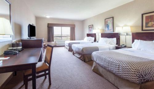 Superior Double Room with Three Double Beds - Non-Smoking