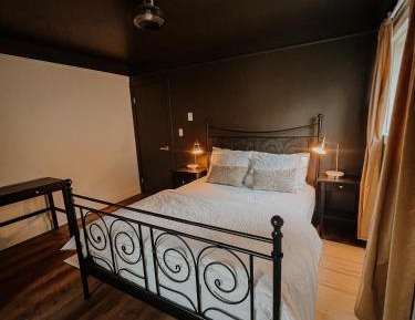 Superior Queen Room