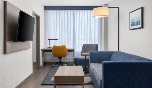 One-Bedroom Suite with Two Queen Beds