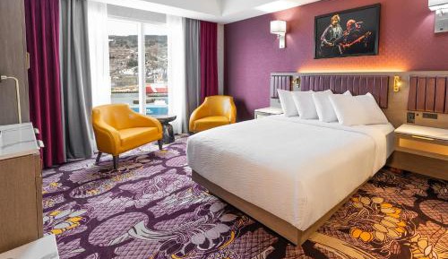 Queen Room