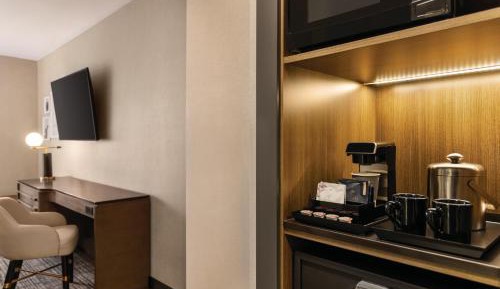 King Suite with Marina View - Non Smoking