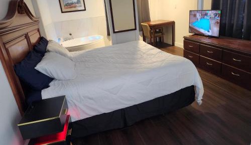 Two-Bedroom Suite