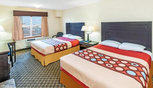Queen Room with Two Queen Beds - Non-Smoking