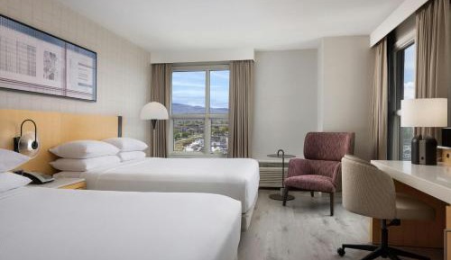 Queen Room with Lake View