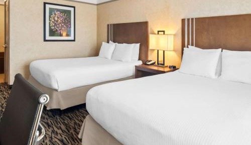 Queen Room with Two Queen Beds - Non-Smoking