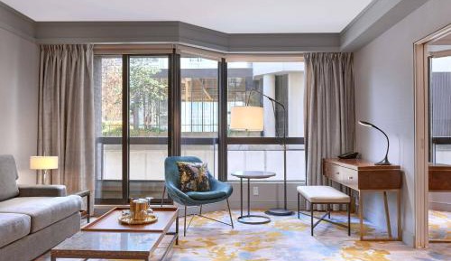 One Bedroom Suite 